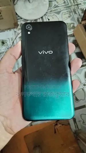 Vivo Y1s 32 GB Black