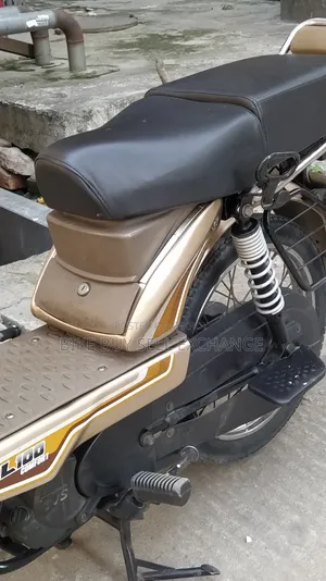 TVS XL 100 Comfort 2022 Purple