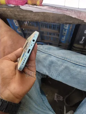 রিয়েলমি সি৩৩ ৬৪ জিবি ব্লু