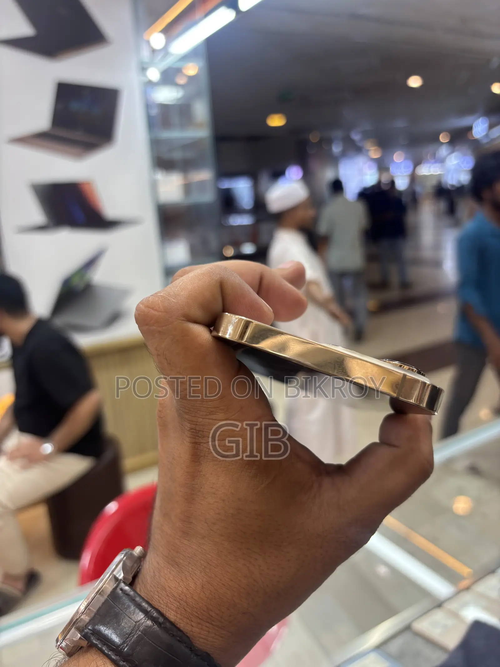অ্যাপল আইফোন ১৩ প্রো ১২৮ জিবি গোল্ড