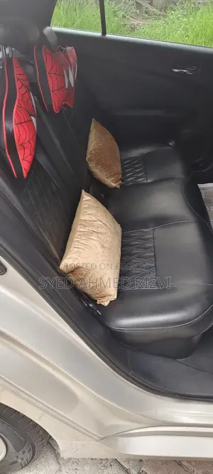 টয়োটা প্রিউস ফোর ২০১৭ বেইজ
