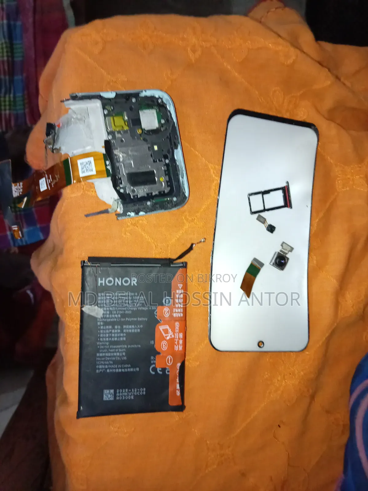 Camera Battery, SIM Guide