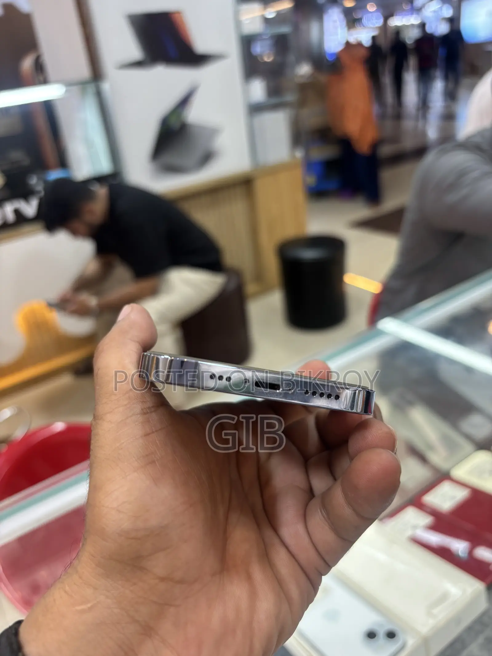 অ্যাপল আইফোন ১৩ প্রো ৫১২ জিবি ব্লু