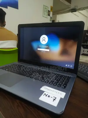 Laptop Asus VivoBook Max X541UA 4GB Intel Core i5 SSD 256GB
