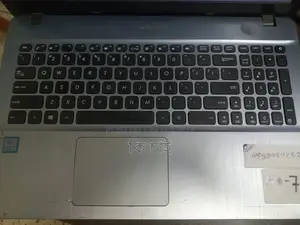 Laptop Asus VivoBook Max X541UA 4GB Intel Core i5 SSD 256GB