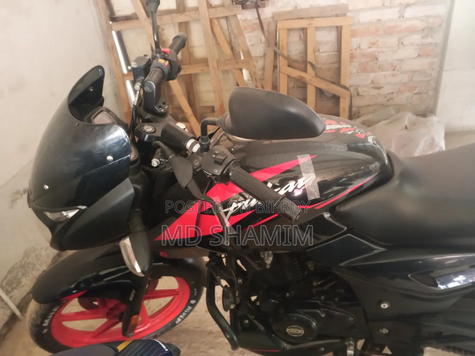 New Bajaj Pulsar 150 2023 Black