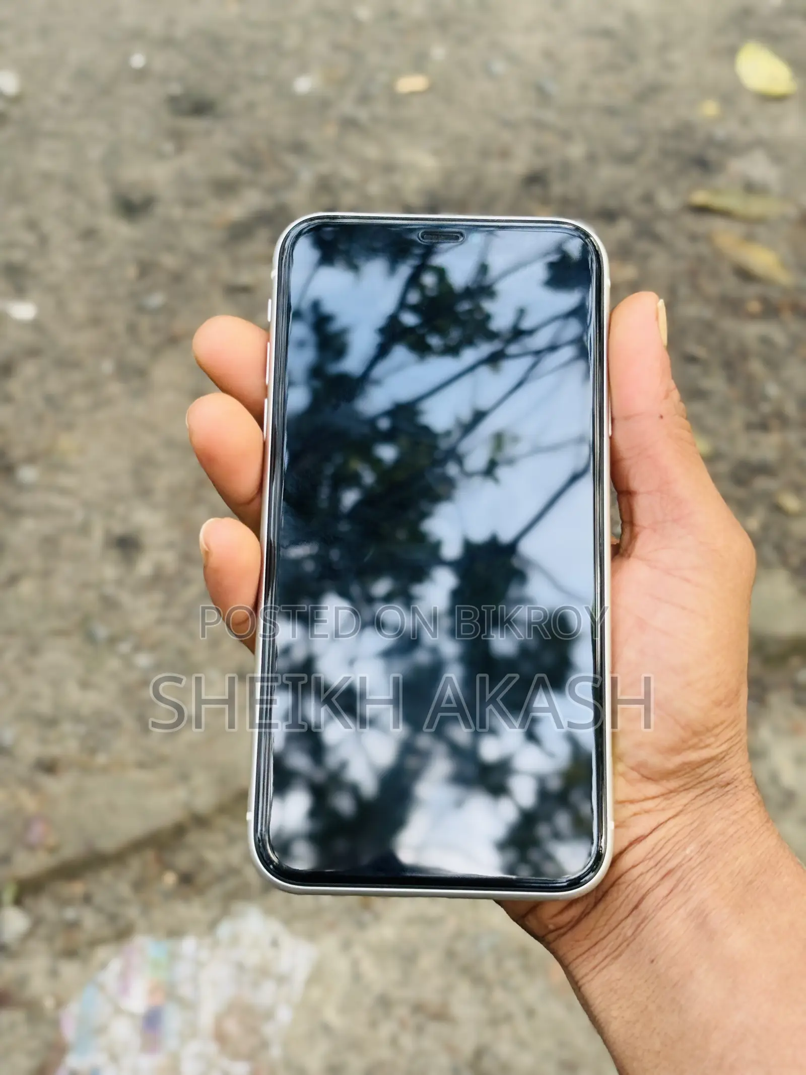 অ্যাপল আইফোন ১১ ১২৮ জিবি সাদা