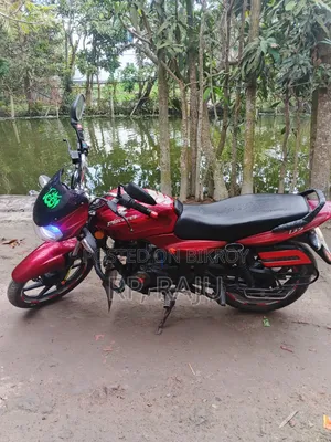 নিউ বাজাজ ডিসকভার ১৩৫ ২০২৬ রেড
