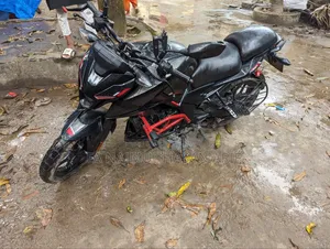 বাজাজ পালসার এন১৬০ ২০২৩ ব্ল্যাক