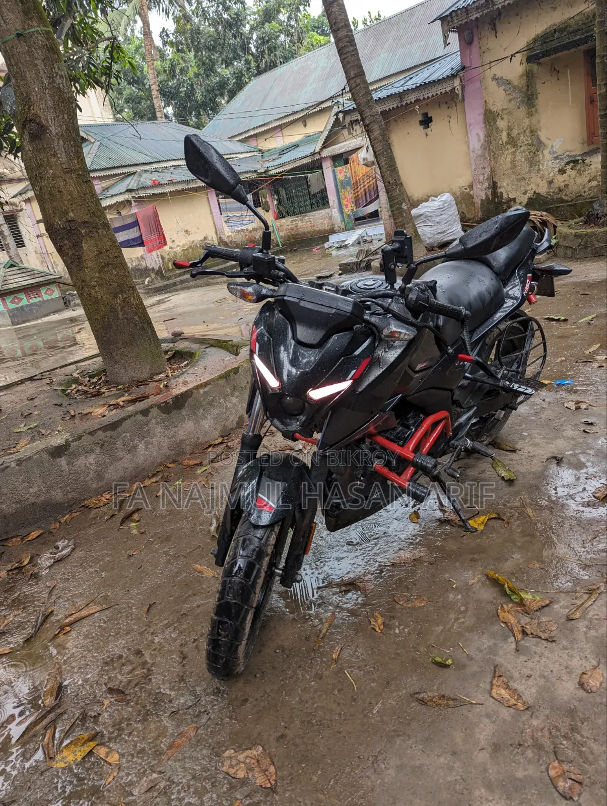 বাজাজ পালসার এন১৬০ ২০২৩ ব্ল্যাক