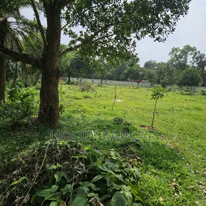 জমি ভাড়া দেওয়া হবে