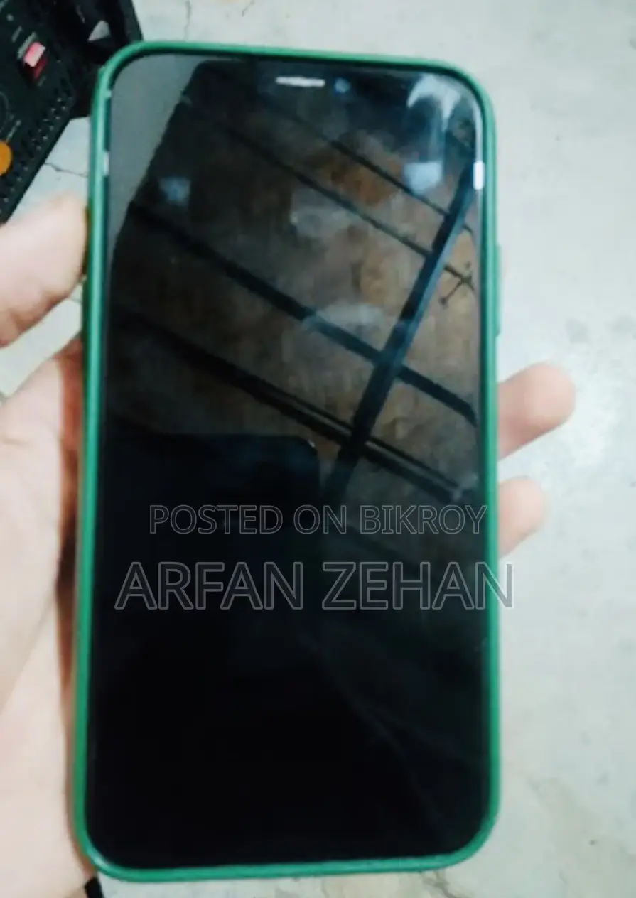 অ্যাপল আইফোন এক্স ৬৪ জিবি কালো