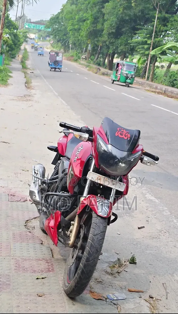 TVS Apache RTR 160 2V 2018 Red