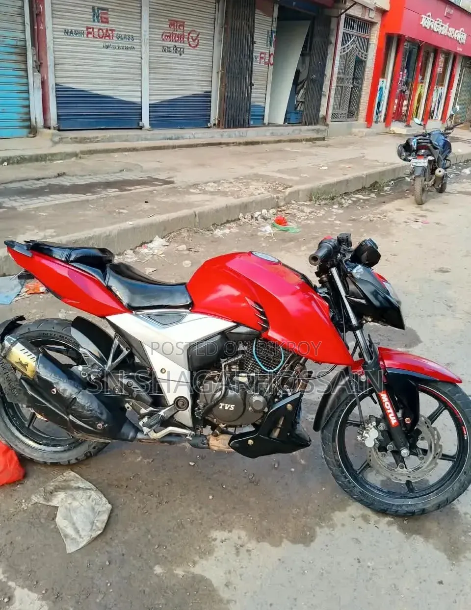 টিভিএস অ্যাপাচি ১৬০ ৪ভি ২০২০ লাল