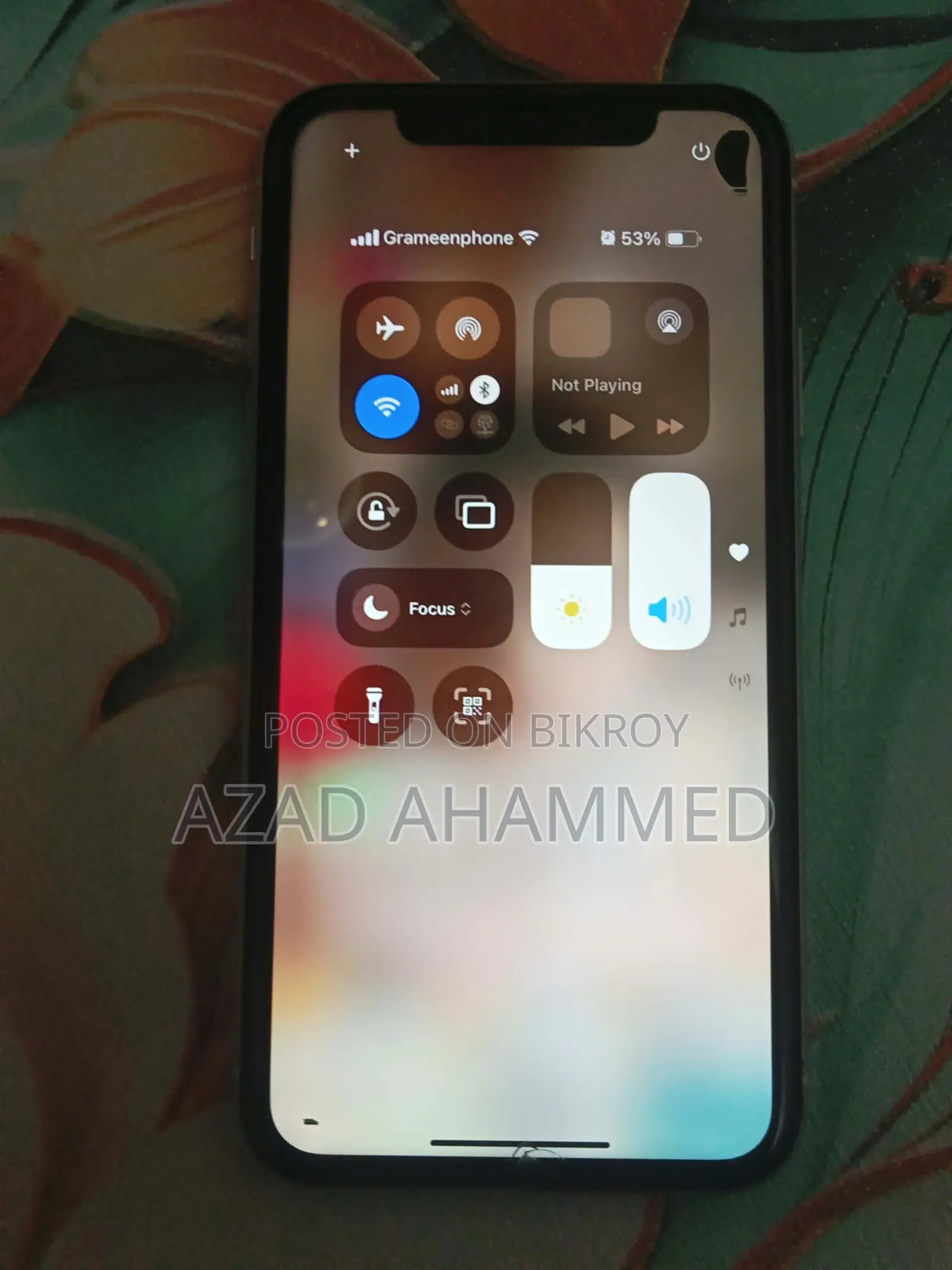অ্যাপল আইফোন এক্সআর ৬৪ জিবি হোয়াইট