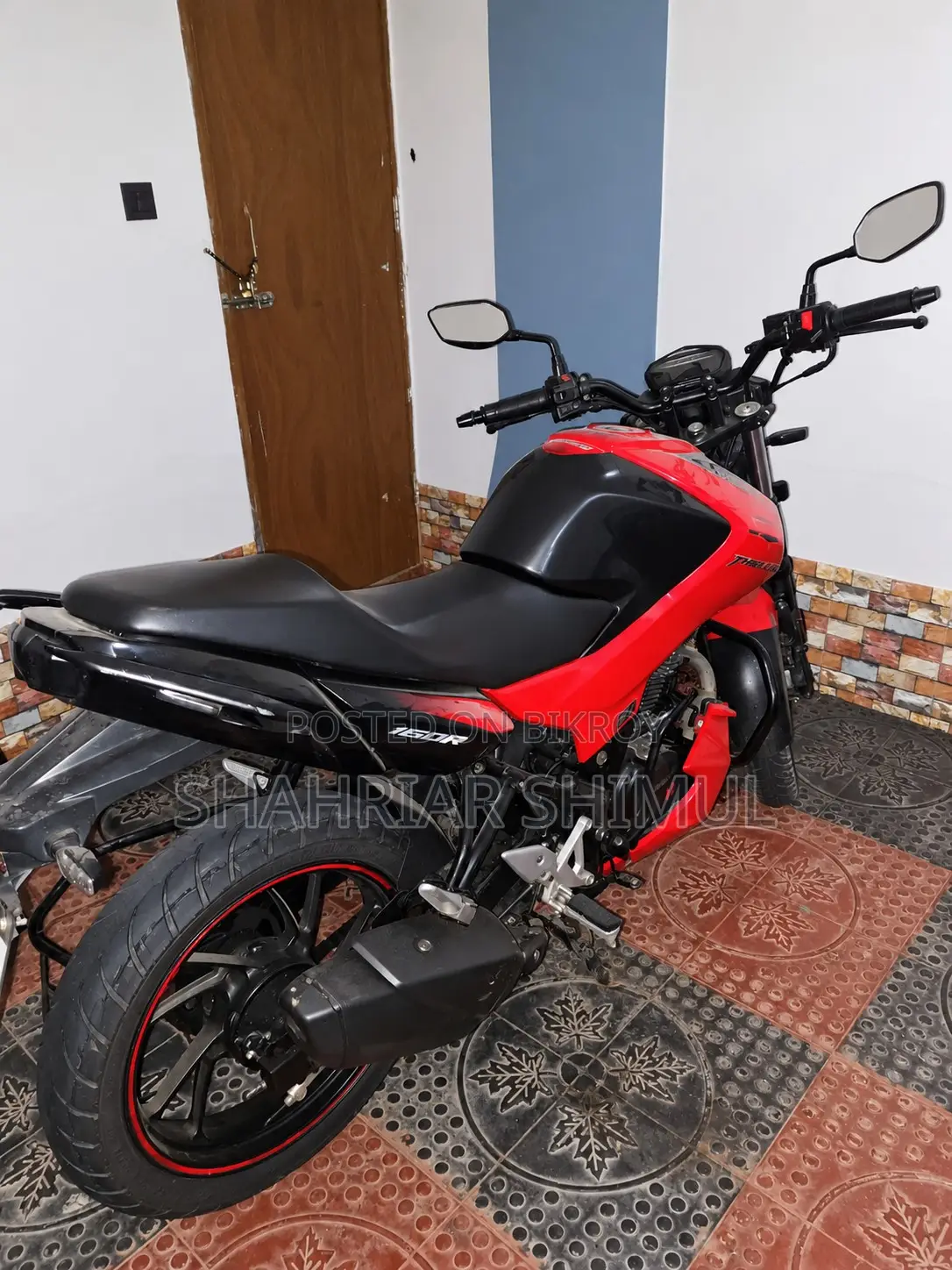 Hero Thriller 160R 2020 Red