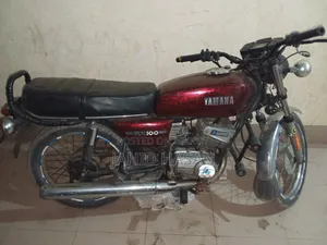 Yamaha 1996 Red