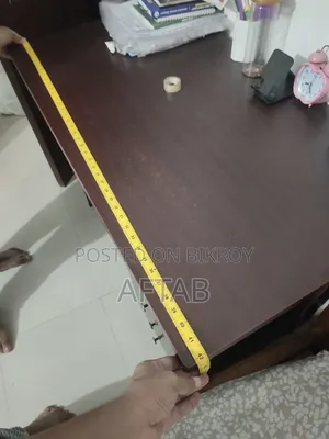 বড় ডেস্কটপ/অফিস টেবিল