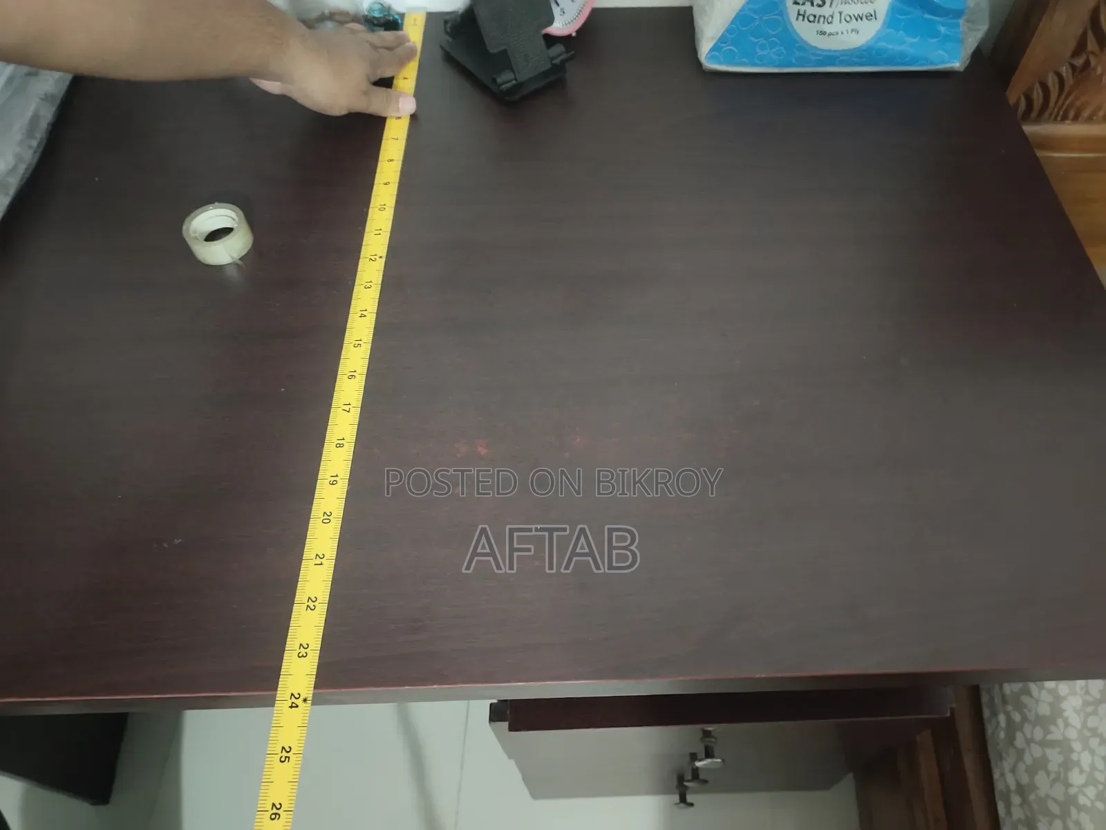 বড় ডেস্কটপ/অফিস টেবিল