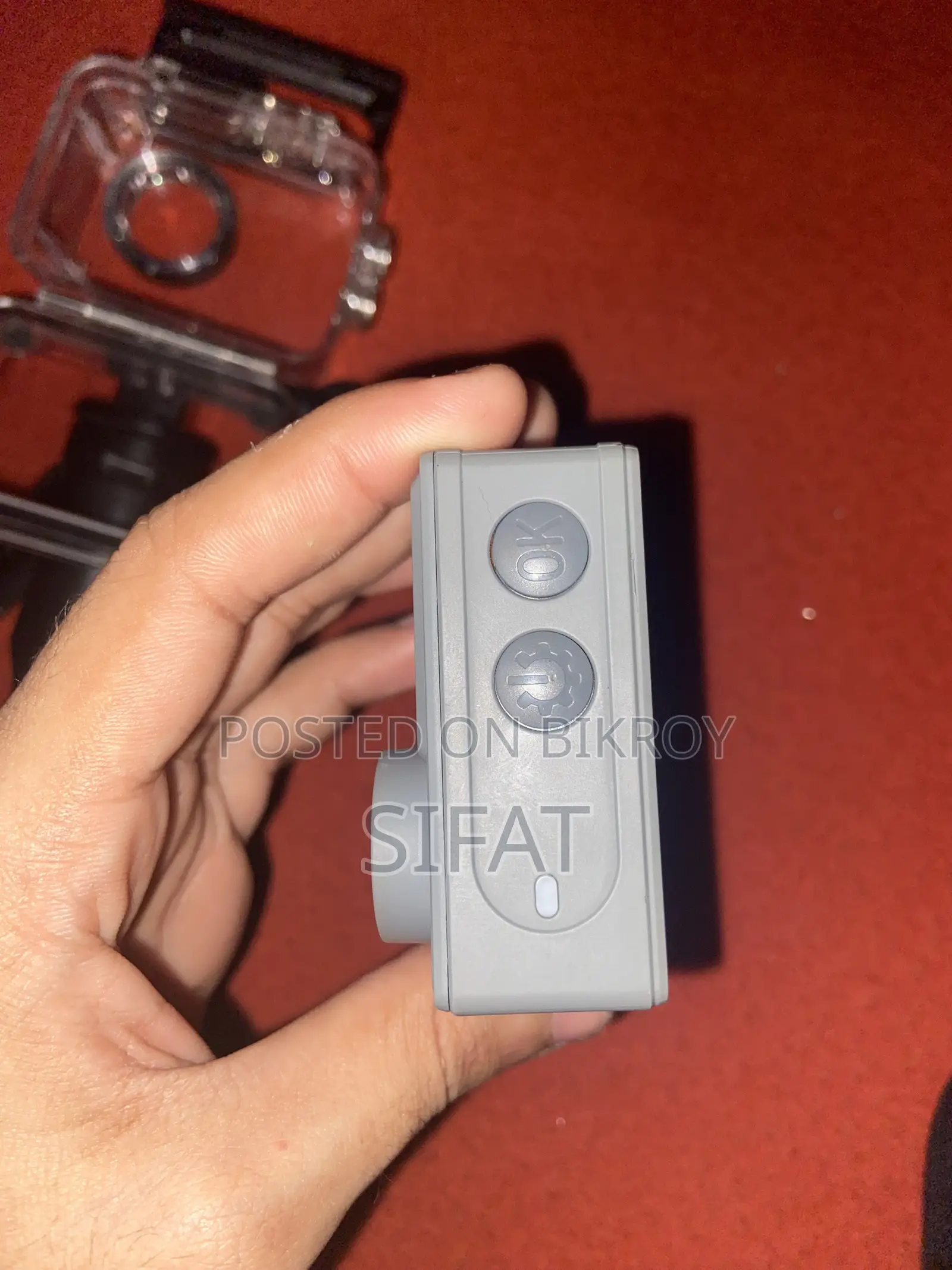 অউসেক এম৪০আর ৫কে অ্যাকশন ক্যামেরা