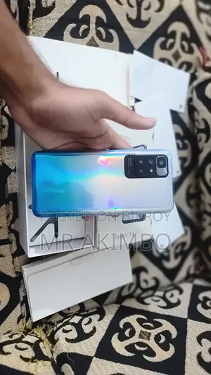 আইটেল ১২৮ জিবি কালো