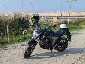 সুজুকি জিক্সার ২০২৩ ব্ল্যাক