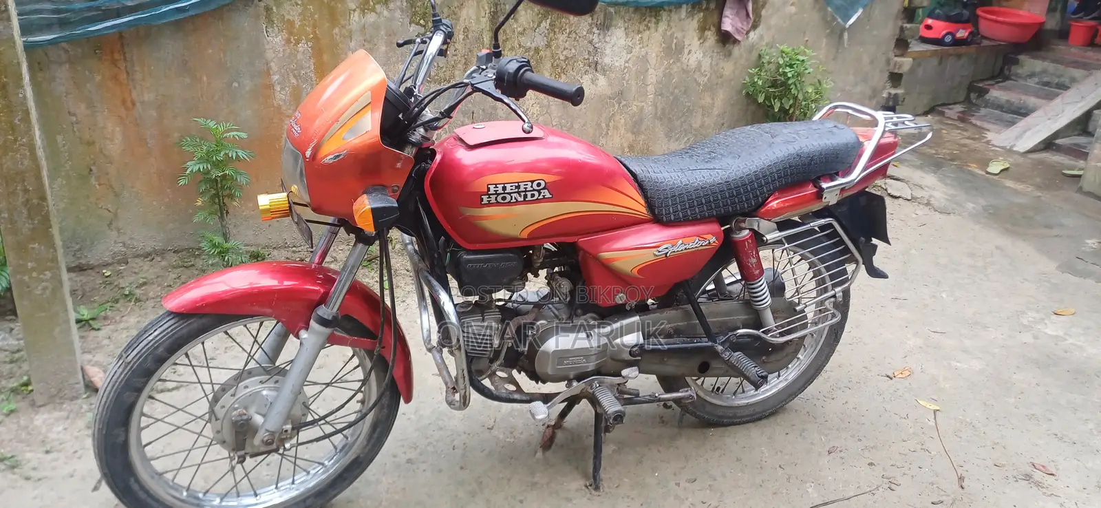 হিরো স্প্লেন্ডার প্লাস ২০১৩ রেড