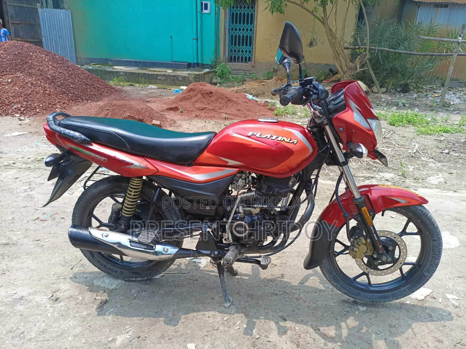 বাজাজ প্লাটিনা ১১০ ইএস ২০২৩ লাল