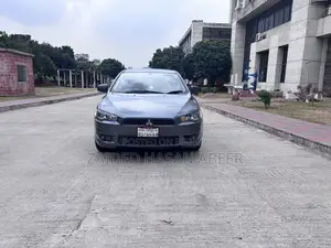 মিতসুবিশি ল্যান্সার ২০১০ গ্রে