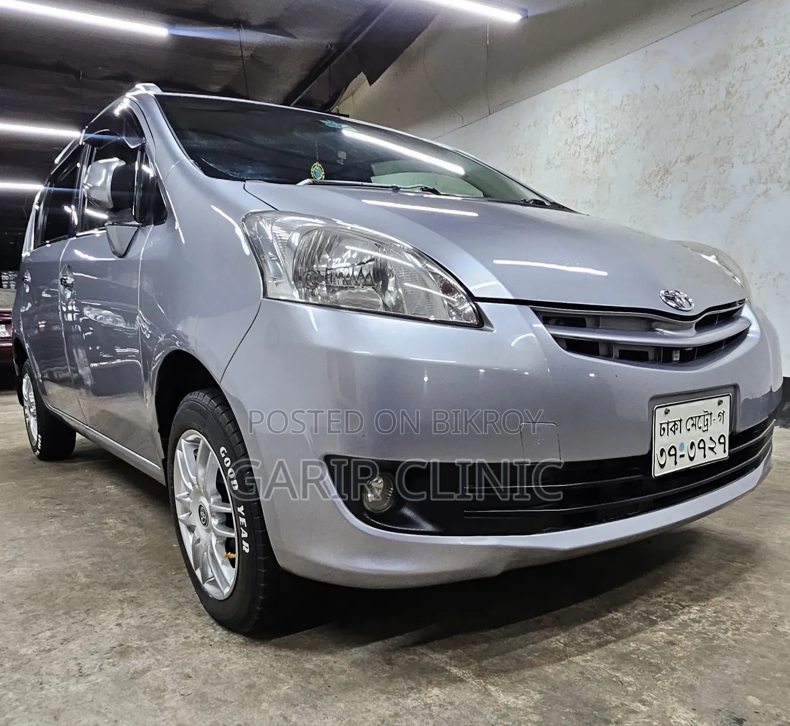 Toyota Passo Sette 1.5 Four Wheel Drive 2009 Gray
