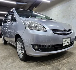 Toyota Passo Sette 1.5 Four Wheel Drive 2009 Gray