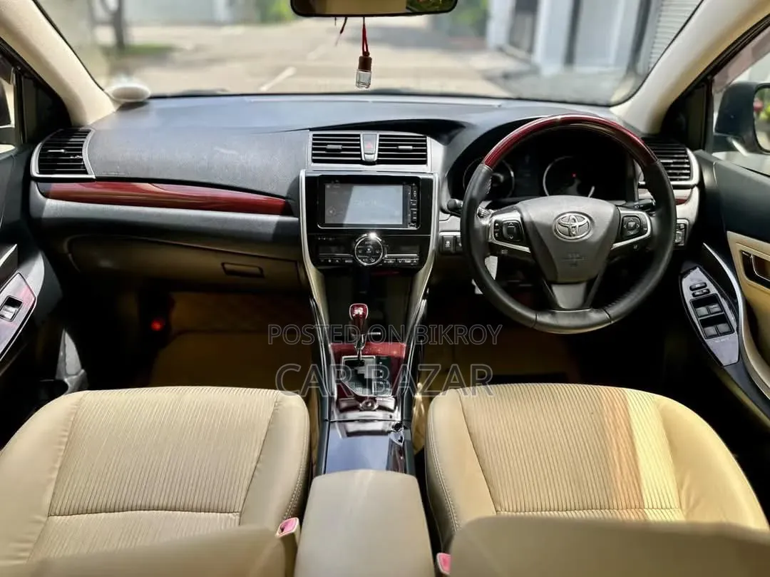 Toyota Premio 1.5 Front-Wheel Drive 2020 Maroon