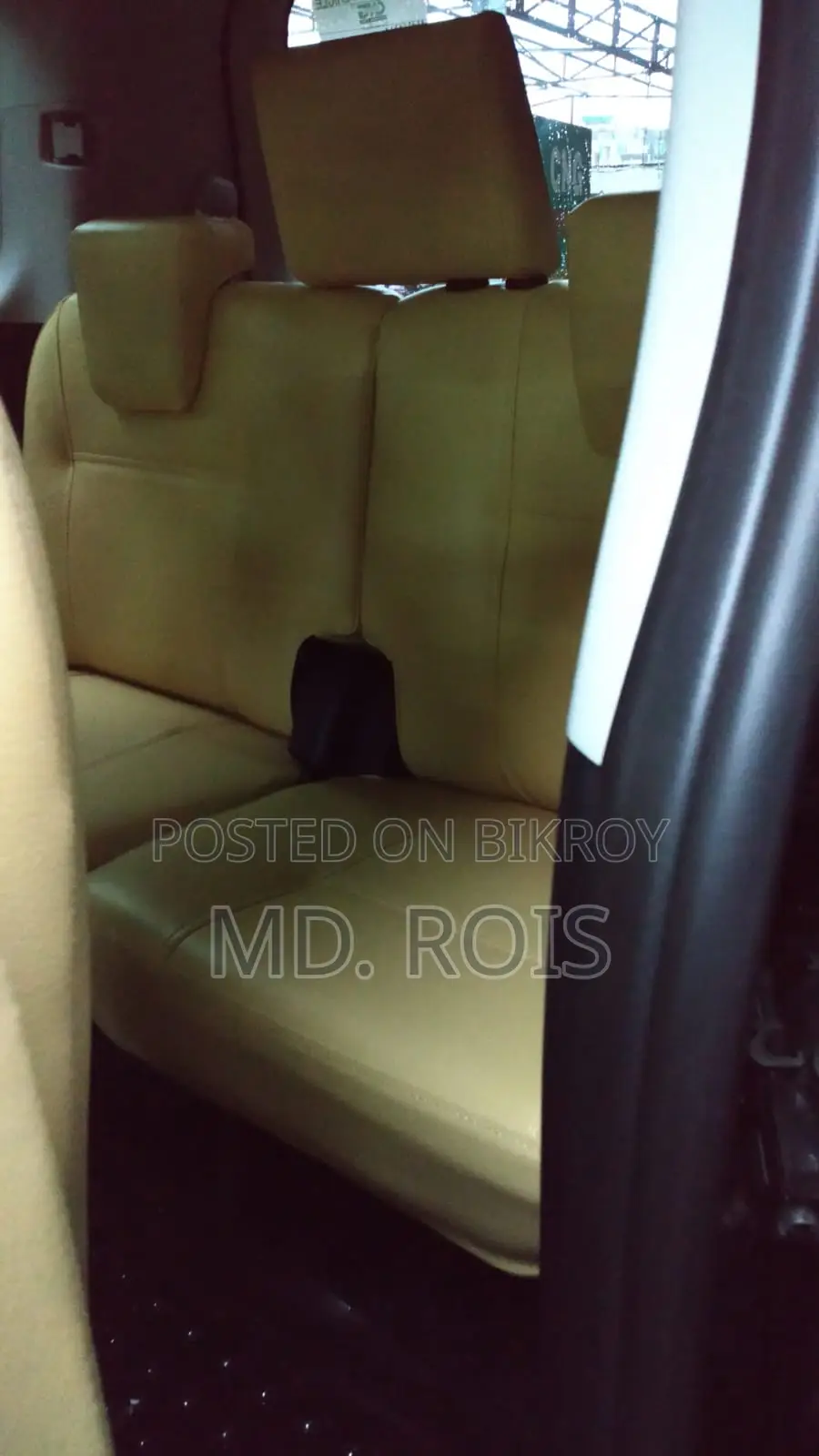 Toyota Noah 2.0 143hp FWD (7 Seater) 2013 Black