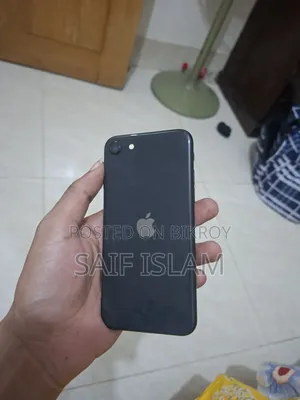 Apple iPhone SE (2020) 64 GB Black