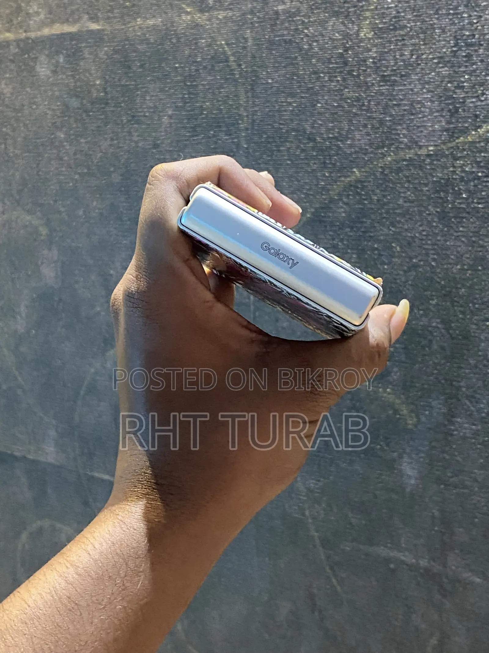 স্যামসাং গ্যালাক্সি জেড ফ্লিপ৩ ৫জি ১২৮ জিবি গ্রে
