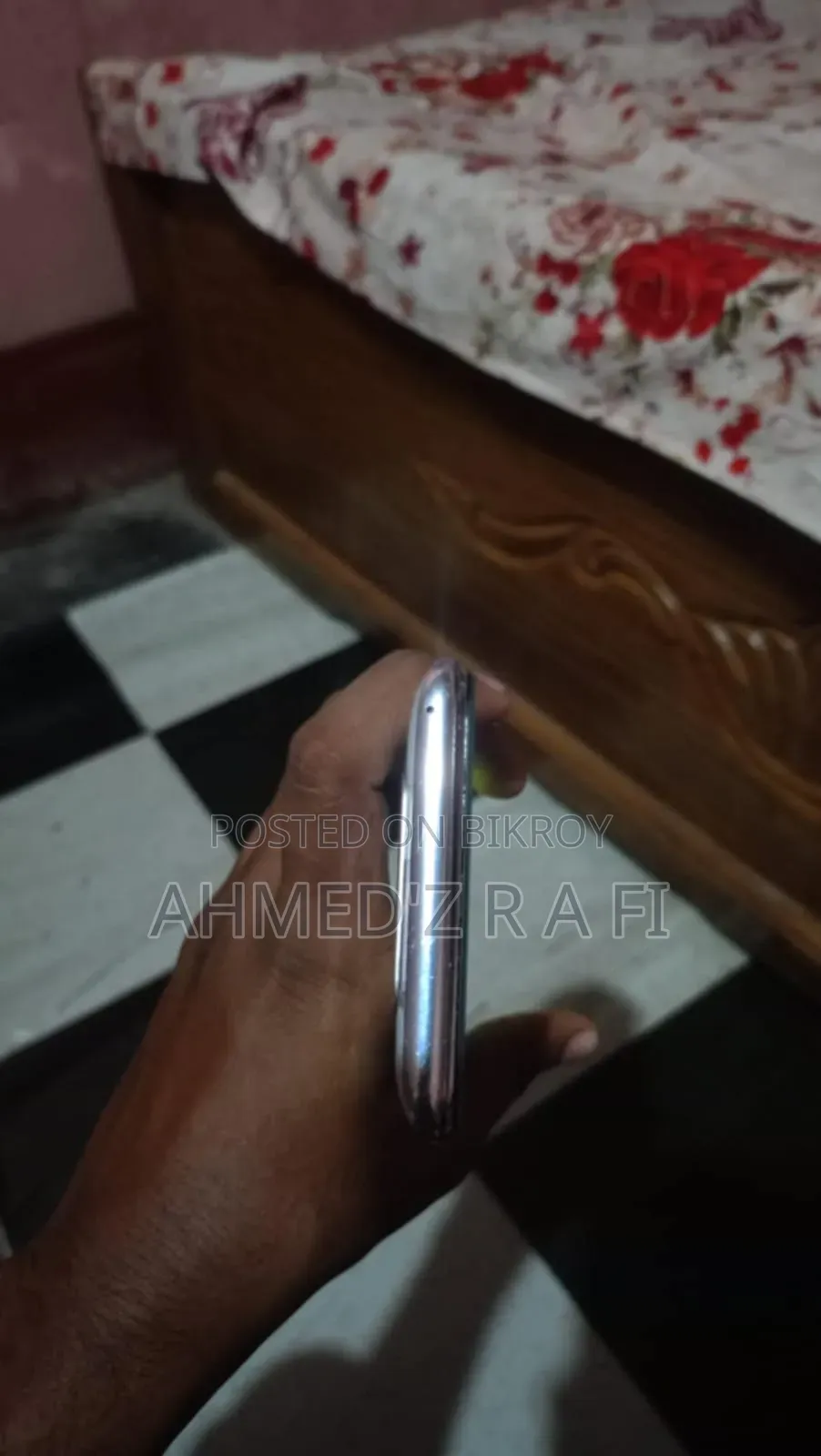 স্যামসাং গ্যালাক্সি এ৮০ ১২৮ জিবি হোয়াইট