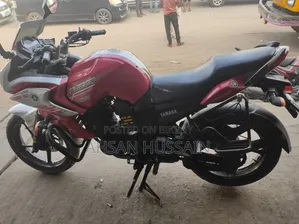 Yamaha Fazer V1 2015 Red
