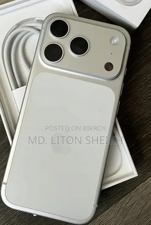 অ্যাপল আইফোন ১৭ প্রো ম্যাক্স ২৫৬ জিবি হোয়াইট