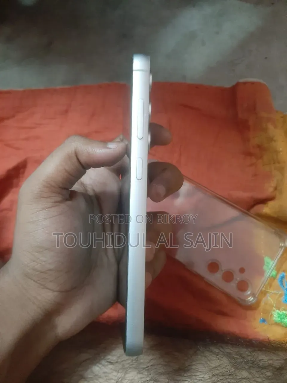 স্যামসাং গ্যালাক্সি এস২৩ এফই ২৫৬ জিবি হোয়াইট