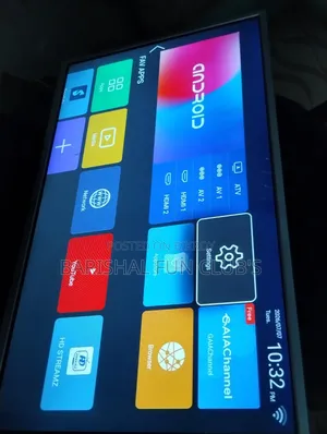 32" LED Smart TV