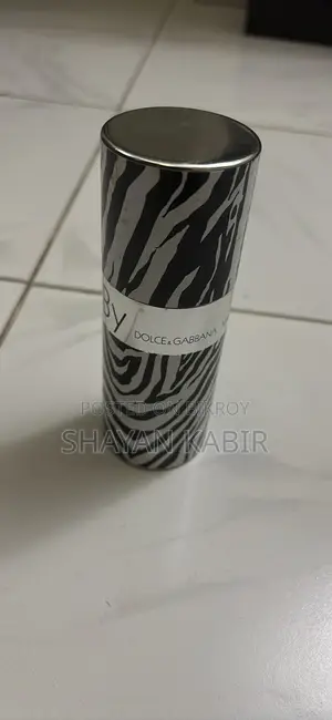 ডলসে অ্যান্ড গ্যাবানা "বাই ম্যান" ও দ্য টয়লেট