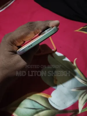 ইনফিনিক্স হট ৭০ ২৫৬ জিবি ইয়েলো
