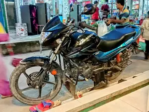 হিরো গ্ল্যামার ২০১৯ কালো