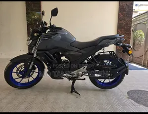 নতুন ইয়ামাহা এফজেডএস ভি৩ ২০২৩ ব্রাউন