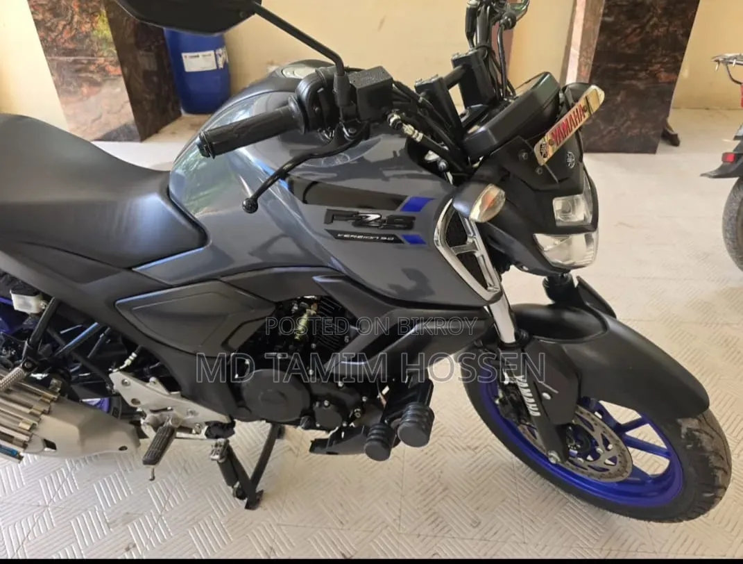 Yamaha FZS V3 2023 Brown