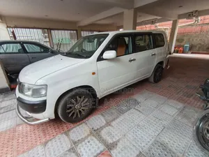 টয়োটা প্রোবক্স ২০০২ হোয়াইট