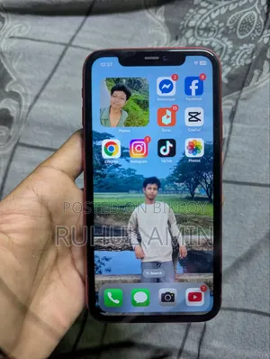 Apple iPhone 11 64 GB Red