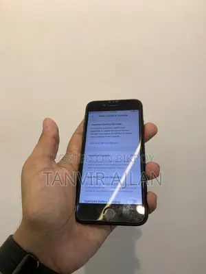 Apple iPhone SE (2020) 128 GB Black