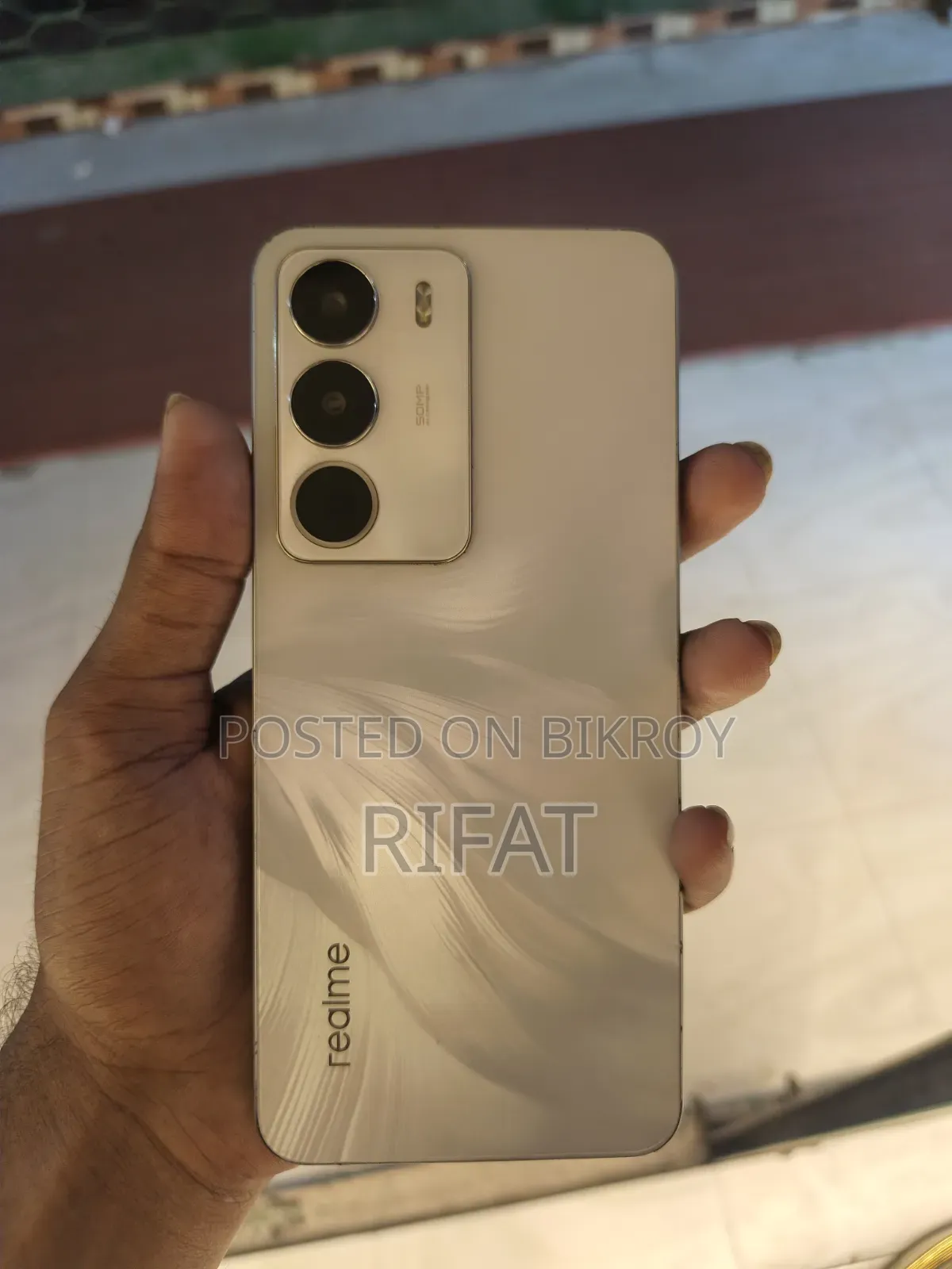 রিয়েলমি সি৭১ ১২৮ জিবি হোয়াইট
