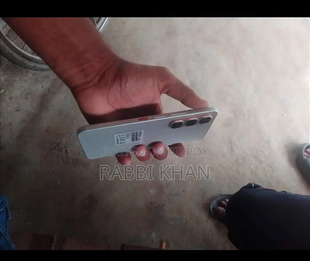 Infinix Hot 60 Pro 128 জিবি সিলভার